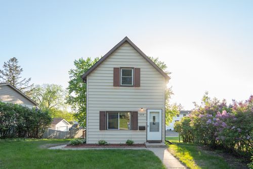 608 7th Ave S, Hopkins, MN, 55343-7727 | Card Image