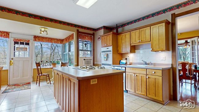 15 High Lake Ave, House other with 3 bedrooms, 1 bathrooms and 2 parking in West Chicago IL | Image 21