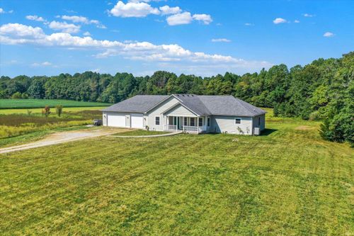 8302 W Lewisville Rd, Paragon, IN, 46166-9104 | Card Image