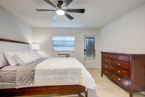 apt-26a-160 Ne 8th Ave, Hallandale Beach, FL, 33009-4410 | Card Image