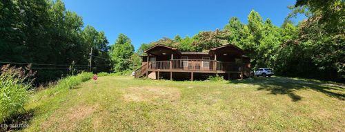 1035 Indian Gap Rd, Sevierville, TN, 37876-8623 | Card Image