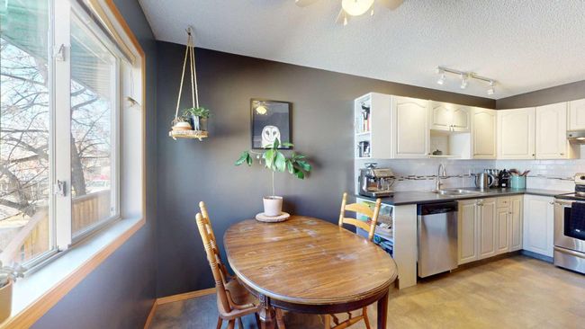 2 - 6408 Bowwood Drive Nw, Home with 2 bedrooms, 1 bathrooms and 1 parking in Calgary AB | Image 10
