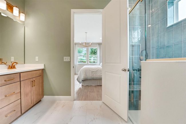 987 Fiesta Key Cir, House other with 2 bedrooms, 2 bathrooms and null parking in LADY LAKE FL | Image 30