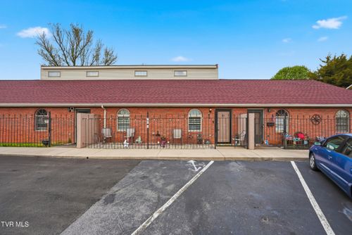 303-303 Phoenix Court, Kingsport, TN, 37663 | Card Image