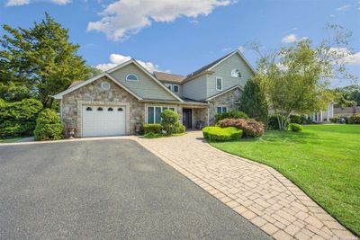 7 Coconut Drive, House other with 5 bedrooms, 4 bathrooms and null parking in Commack NY | Image 2