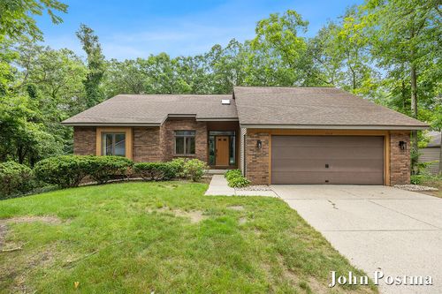 2200 Northridge Drive Ne, Plainfield Charter Township, MI, 49525 | Card Image