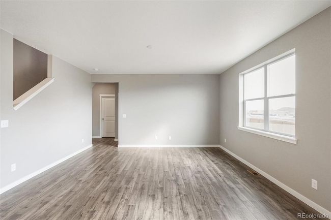 7702 E 159 Th Ave, House other with 5 bedrooms, 3 bathrooms and 3 parking in Thornton CO | Image 8