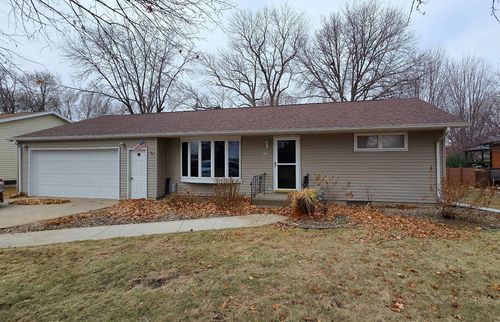 454 High St, Emmons, MN, 56029-1104 | Card Image