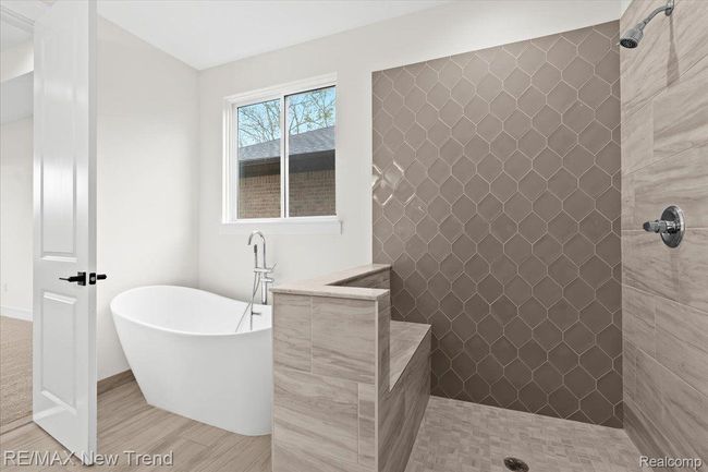 7833 Trailside Ct, House other with 4 bedrooms, 3 bathrooms and null parking in West Bloomfield MI | Image 25