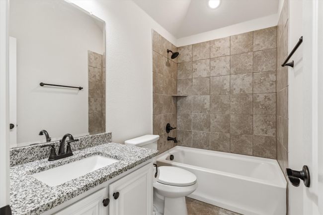 Bath 3 on 2nd level | Image 25
