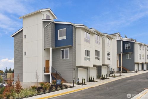 d-12006 17th Place S, Burien, WA, 98168 | Card Image
