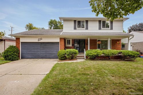 1119 Winthrop Dr, Troy, MI, 48083-5445 | Card Image