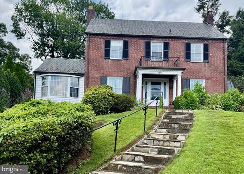 3246 N Abingdon St, ARLINGTON, VA, 22207-4214 | Card Image