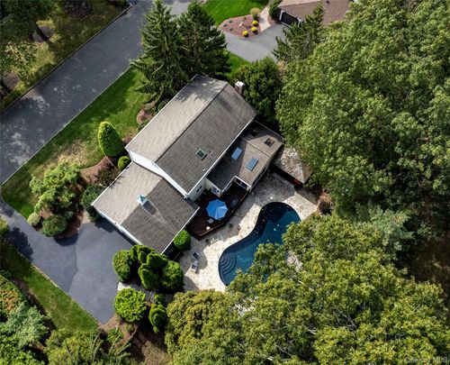 163 W Park Ave, Pearl River, NY, 10965-2249 | Card Image