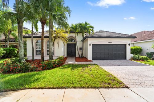 1523 Sw 161st Ave, Pembroke Pines, FL, 33027-5140 | Card Image