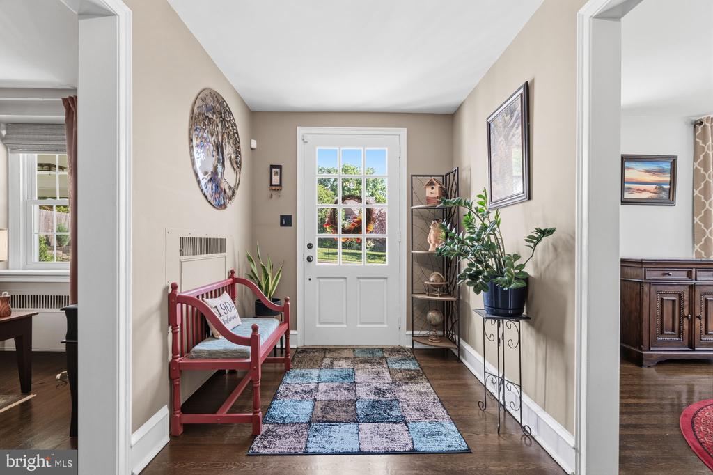 Residential in JENKINTOWN 4