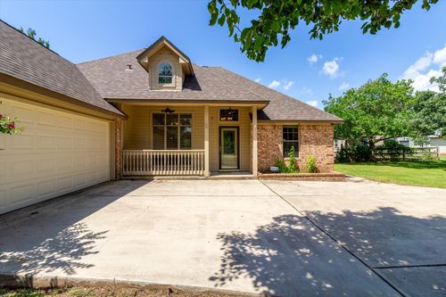 53 Tinas Trl, Martindale, TX, 78655-3895 | Card Image