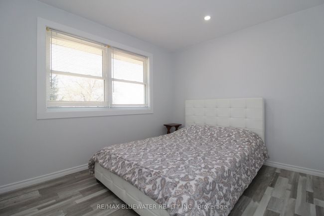 45 John St N, House other with 3 bedrooms, 2 bathrooms and 4 parking in Zurich ON | Image 25