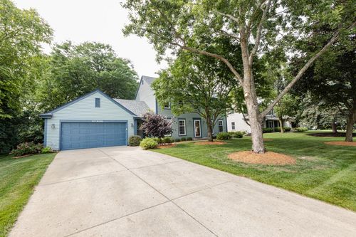 N27W22561 Burningwood Lane, PEWAUKEE, WI, 53186 | Card Image