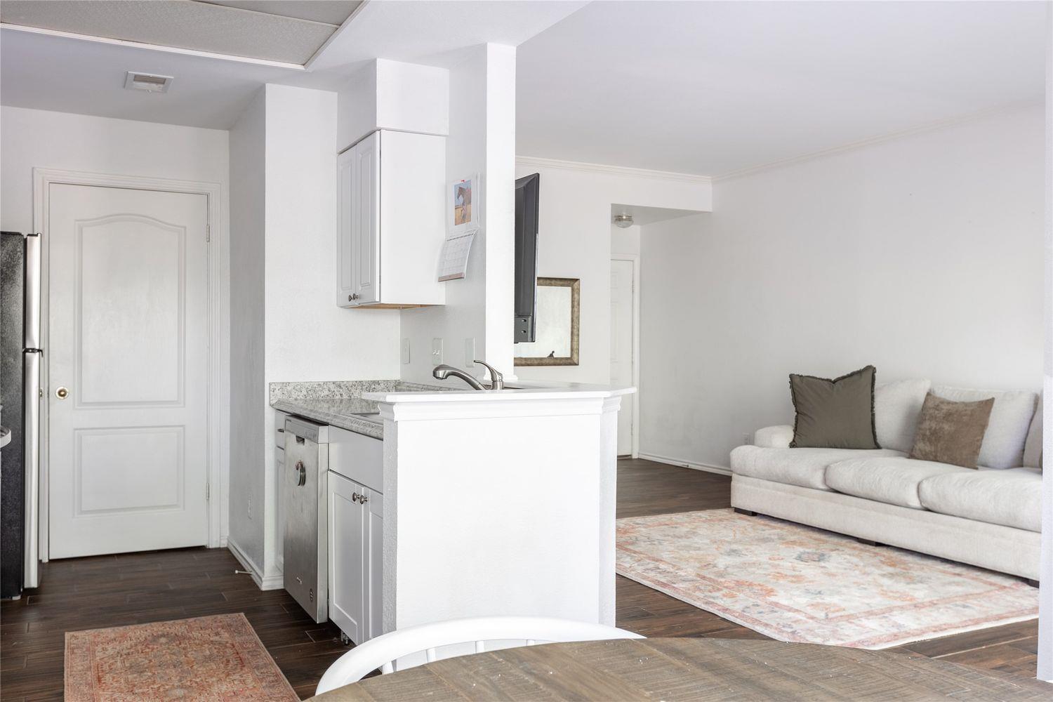 Residential Lease in Austin 5