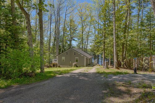 406 Linda Ln, Warren, ME, 04864-4417 | Card Image
