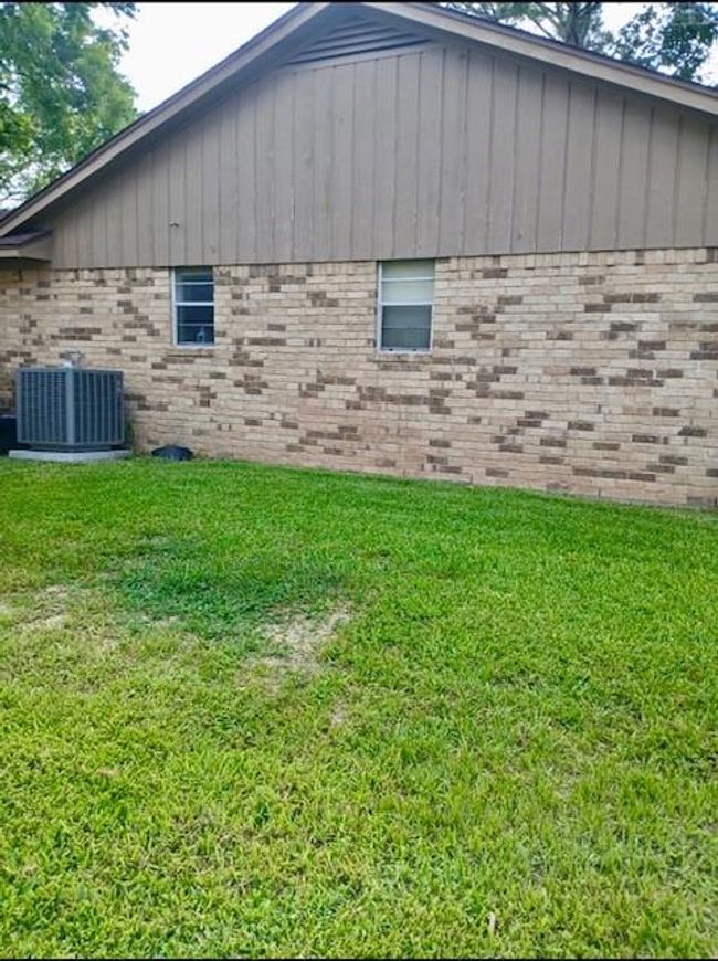 903 Happy Holw, House other with 3 bedrooms, 2 bathrooms and 1 parking in Sweeny TX | Image 9