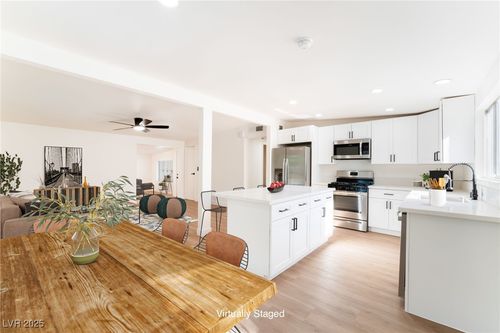 3320 Osage Ave, Las Vegas, NV, 89101-1840 | Card Image