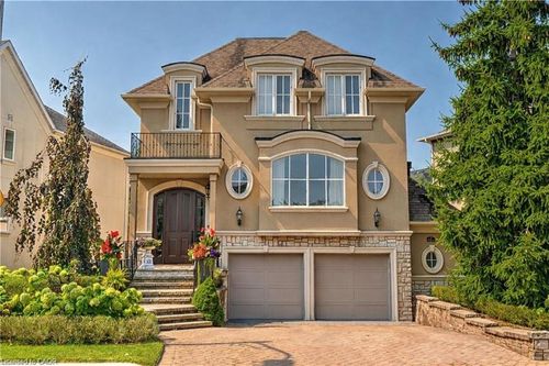 2214 Hampstead Rd, Oakville, ON, L6H6Y9 | Card Image