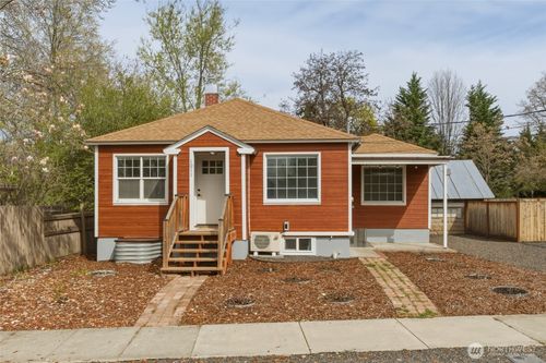 1011 Waverly Street, Walla Walla, WA, 99362 | Card Image