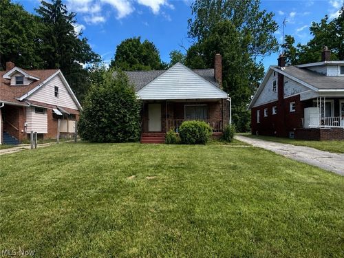 42 Avondale, Youngstown, OH, 44507 | Card Image