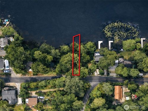 13075 Lake Shore Drive Nw, Poulsbo, WA, 98370 | Card Image