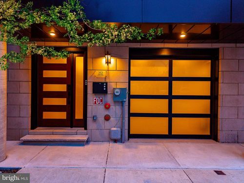 252 Gates St, PHILADELPHIA, PA, 19128-4646 | Card Image