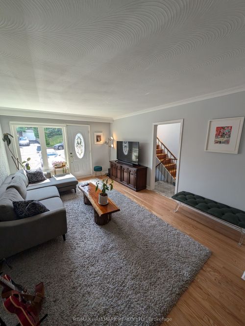 455 Blackthorn Ave, York, ON, M6M3C5 | Card Image