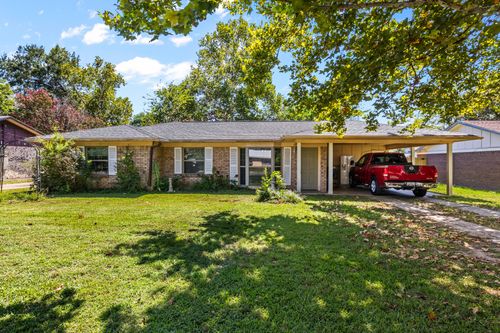 309 Henderson St, Mt Pleasant, TX, 75455-5305 | Card Image