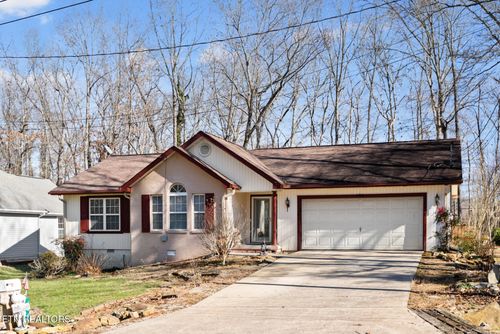 104 Farrington, Crossville, TN, 38558 | Card Image