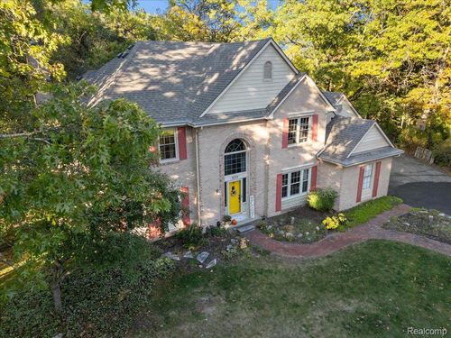 5372 Princeton Ct, Brighton, MI, 48116-8877 | Card Image