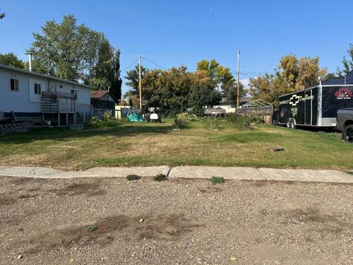 {{alt}} | Card Image