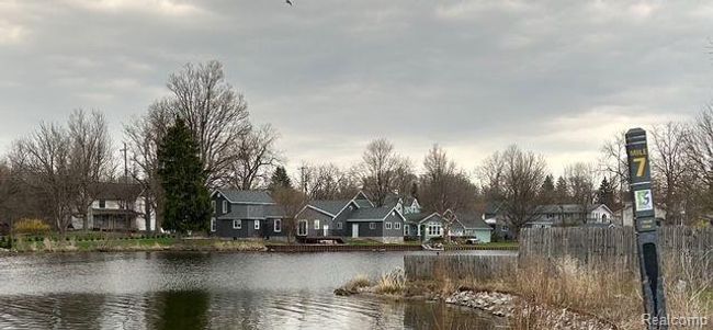 412 Ellen St, House other with 4 bedrooms, 2 bathrooms and null parking in Fenton MI | Image 11