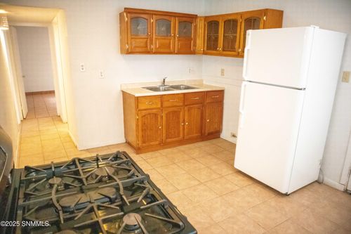 910 Van Patten Ave, Las Cruces, NM, 88005-2222 | Card Image