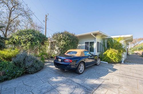 820 Comstock Rd, Hollister, CA, 95023 | Card Image