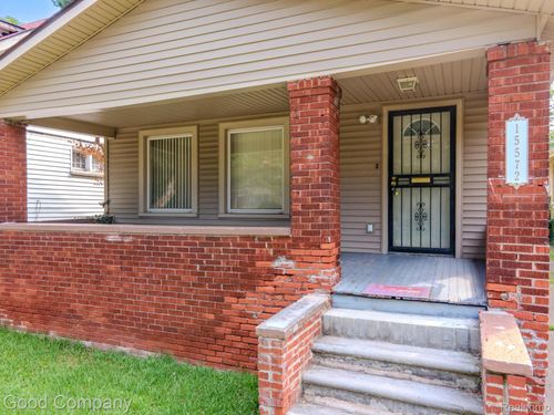 15572 Normandy St, Detroit, MI, 48238-1409 | Card Image