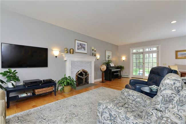 11 Hickey Rd, House other with 3 bedrooms, 3 bathrooms and 6 parking in Pomfret Center CT | Image 8