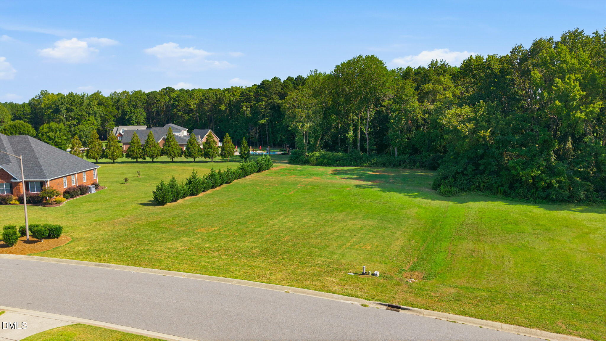 Land in Elm City 3