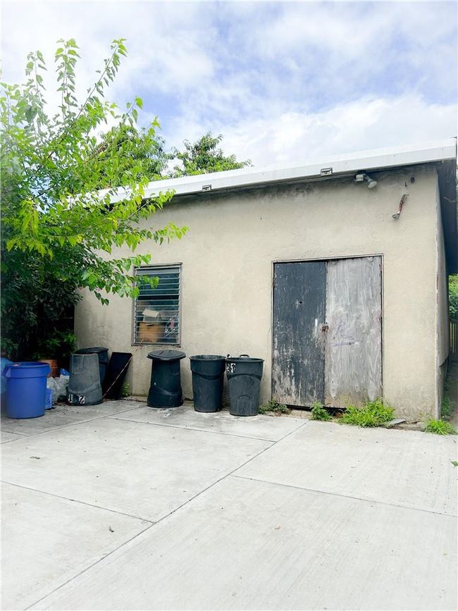 211 Washington Ave, Home with 4 bedrooms, 2 bathrooms and null parking in New Rochelle NY | Image 4