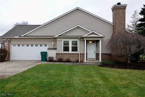 9908 Country Club Circle, Twinsburg, OH, 44087 | Card Image