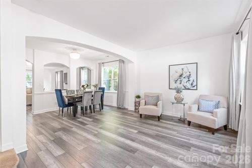 6404 Lanzerac Manor Dr, Charlotte, NC, 28269-1167 | Card Image