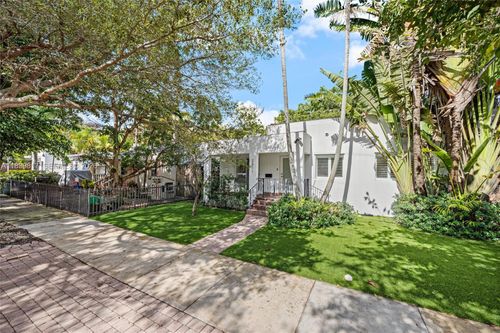 2511 Tequesta Ln, Coconut Grove, FL, 33133-3180 | Card Image