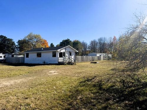 8034 Garfield St Nw, Rapid City, MI, 49676-9469 | Card Image