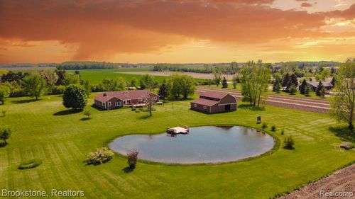 34699 Fuerstenau Rd, Richmond, MI, 48062-4243 | Card Image