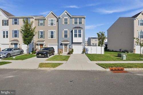 32 Continental Blvd, SICKLERVILLE, NJ, 08081-5723 | Card Image